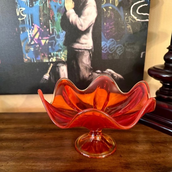 Viking Glass Epic Six Petal Persimmon Compote Bowl - Picture 3 of 13
